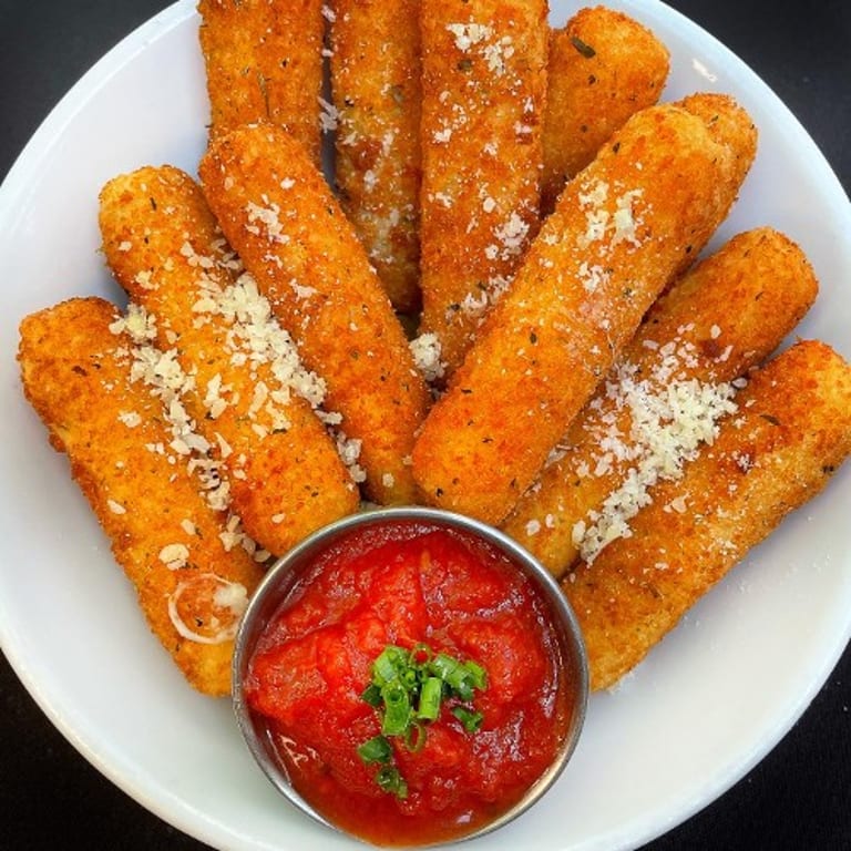 Delicious mozzarella sticks